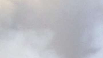 Una nueva grieta arroja lava y gases en Hawaii.