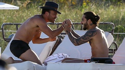 Maluma y Prince Royce pasan tiempo juntos en Miami, Florida.