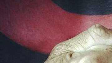 Los colores del Flamengo en la piel de Mauricio dos Anjos.