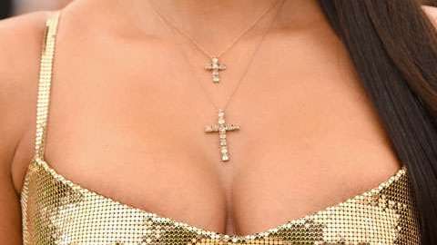 Salma Hayek y Kim Kardashian en el Met Gala 2018.