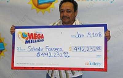 Salvador Fonseca ganó en la lotería Mega Millions.