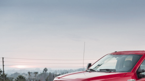 Una planta ha parado y la otra cuenta las horas.