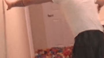 Este hombre adquirió más de 5,400 pelotas.