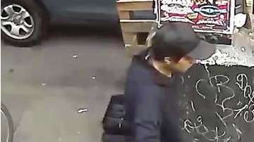 El sospechoso fue captado por una cámara de seguridad