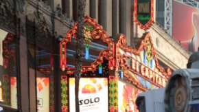 Una réplica del Halcón Milenario dio potencia al evento.