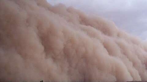 Tormenta de arena sorprendió a los habitantes de la India.