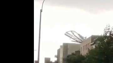 El momento de la caída de una estructura en Brooklyn