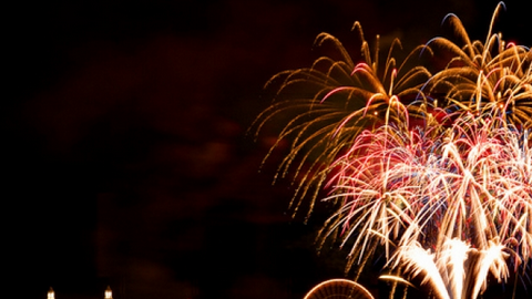 Lso fuegos artificiales para celebrar el 4 de julio en Navy Pier.