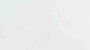 Voluntarios limpian la playa Carpayo, en Lima.