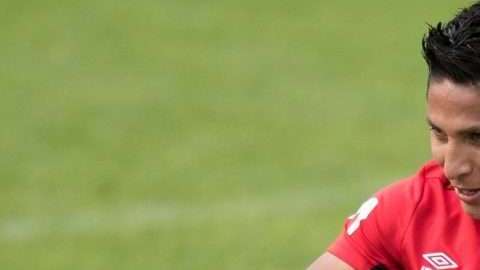 El delantero peruano Raúl Ruidíaz. (Foto: EFE/ Daniel Kopatsch)