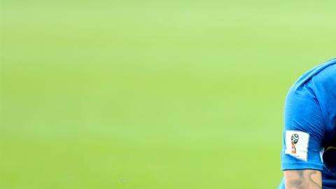 El exceso de caídas de Neymar genera polémica