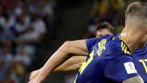 Toni Kroos ante la marca de Suecos. EFE