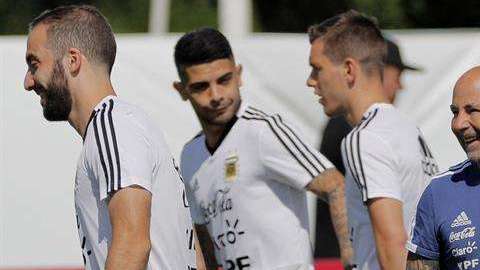Jorge Sampaoli en el entrenamiento del lunes. EFE