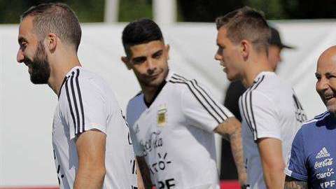 Jorge Sampaoli en el entrenamiento del lunes. EFE
