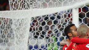 España celebra el gol de Isco. EFE