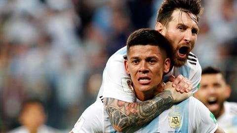 Rojo y Messi, los de Argentina. EFE