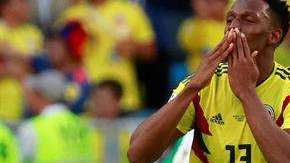 Yerry Mina celebra el gol de la clasificación. EFE