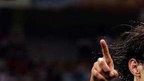 Cavani anotó dos goles. EFE