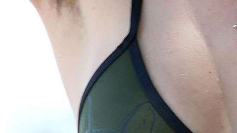 Exactriz de Disney sorprende en la playa.