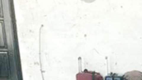 Varios aficionados permanecen varados en Moscú