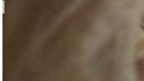 Den ayuda a su esposa a verse siempre guapa,