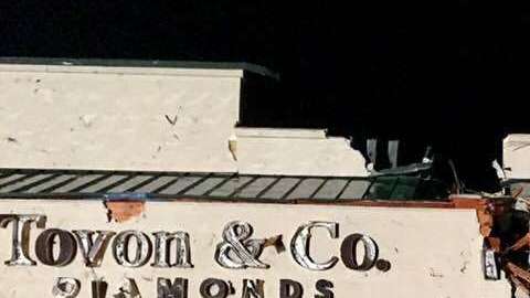 Los daños de la tormenta parecen causados por un tornado.