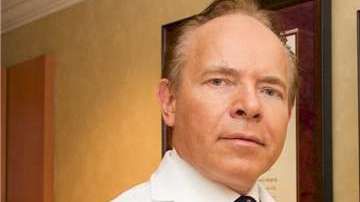 Pober, egresado de Harvard Medical School y MIT