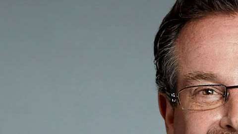 El doctor Voigt es nativo de Queens