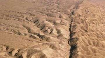 La falla de San Andrés recorre California de norte a sur a lo largo de 1,300 kilómetros.