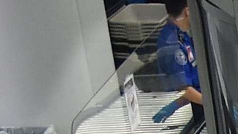 CBP sólo entregó un recibo sin monto la inmigrante tras quitarle el dinero.