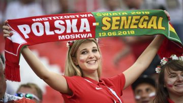 Una seguidora polaca durante el partido Polonia-Senegal en Rusia 2018.