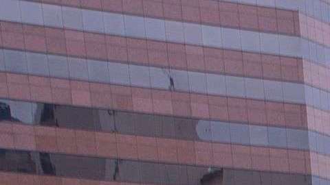 Manifestantes en San Diego exigen el cese de la separación de familias inmigrantes.