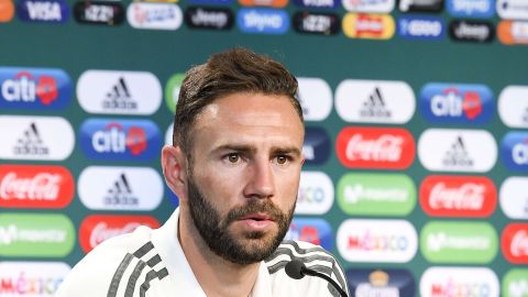 Miguel Layún pide un alto a la situación de los niños migrantes en la frontera con Estados Unidos