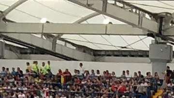 De este sector de las gradas en Rostov emergió un cántico que hace semanas era impensable.