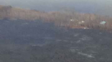 La lava que brota de la fisura 8 sigue muy activa en Hawaii.