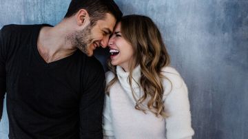 Las parejas unidas por el 'amor consumado' son felices y perduran, porque según el investigador y psicólogo Robert Sternberg, se dan los tres componentes de la teoría triangular del amor: intimidad, pasión y compromiso.