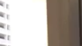 Una policía compró los comestibles robados de un enfermo diabético.