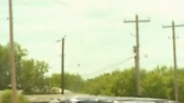 La Patrulla Fronteriza perseguía a tres carros con presuntos indocumentados en su interior