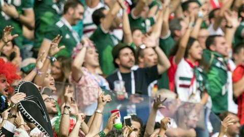 El grito homofóbico en los estadios no es exclusivo de la afición mexicana