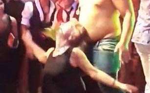 La maestra perdió la cordura.