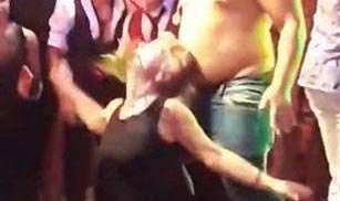 La maestra perdió la cordura.