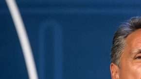 El exfutbolista mexicano Manuel Negrete.