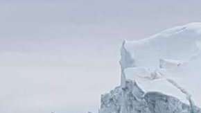 El enorme pedazo de hielo que amenaza a Innaarsuit.