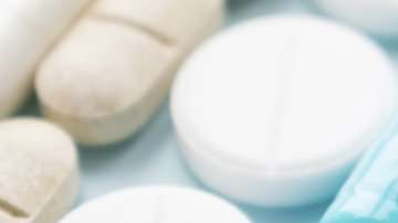 Los médicos siguen eligiendo los opioides como analgésico pese a su peligrosidad.