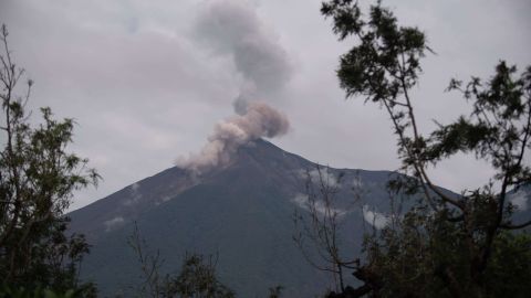 El volcán de Fuego aumenta su actividad.