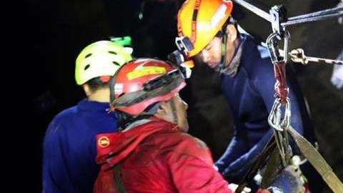 Rescatistas lograron una operación exitosa en Tailandia.