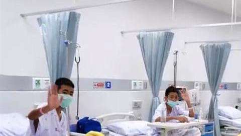 Los menores siguen su recuperación en un hospital.