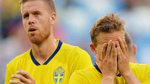 Los jugadores de Suecia se lamentan tras la eliminación del Mundial de Rusia 2018
