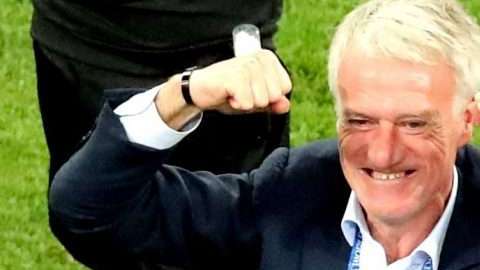 El director técnico de la selección de Francia, Didier Deschamps. (Foto: EFE/EPA/ZURAB KURTSIKIDZE)