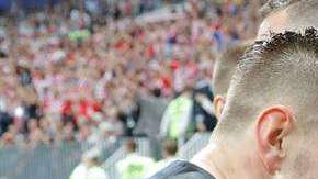 El fotógrafo salvadoreño Yuri Cortez se hizo famoso cuando los jugadores croatas se le fueron encima y le dieron hasta besos